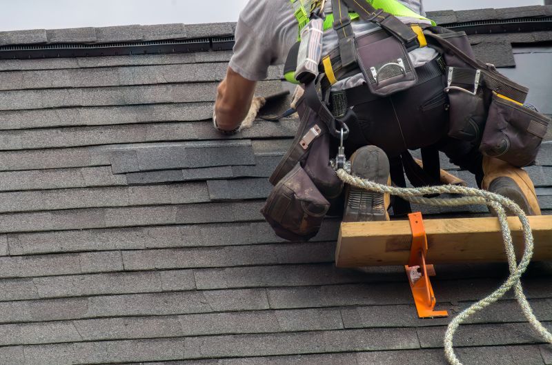 Asphalt Roofing Service in Columbiana County, OH