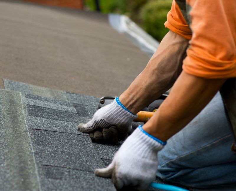 Asphalt Roofing Service in Columbiana County, OH